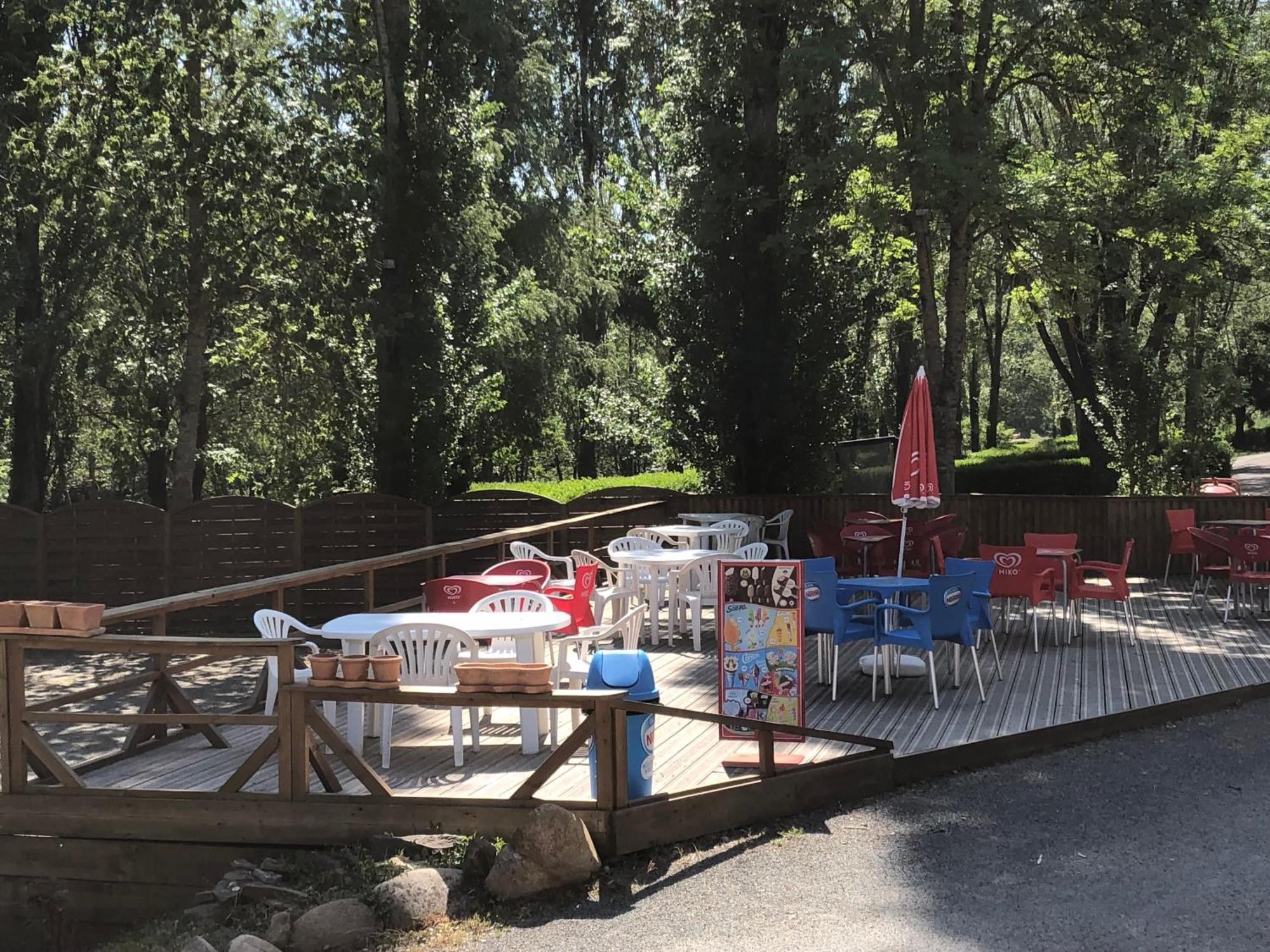 Camping Du Pont De St Gal Saint-Gal-sur-Sioule Dış mekan fotoğraf