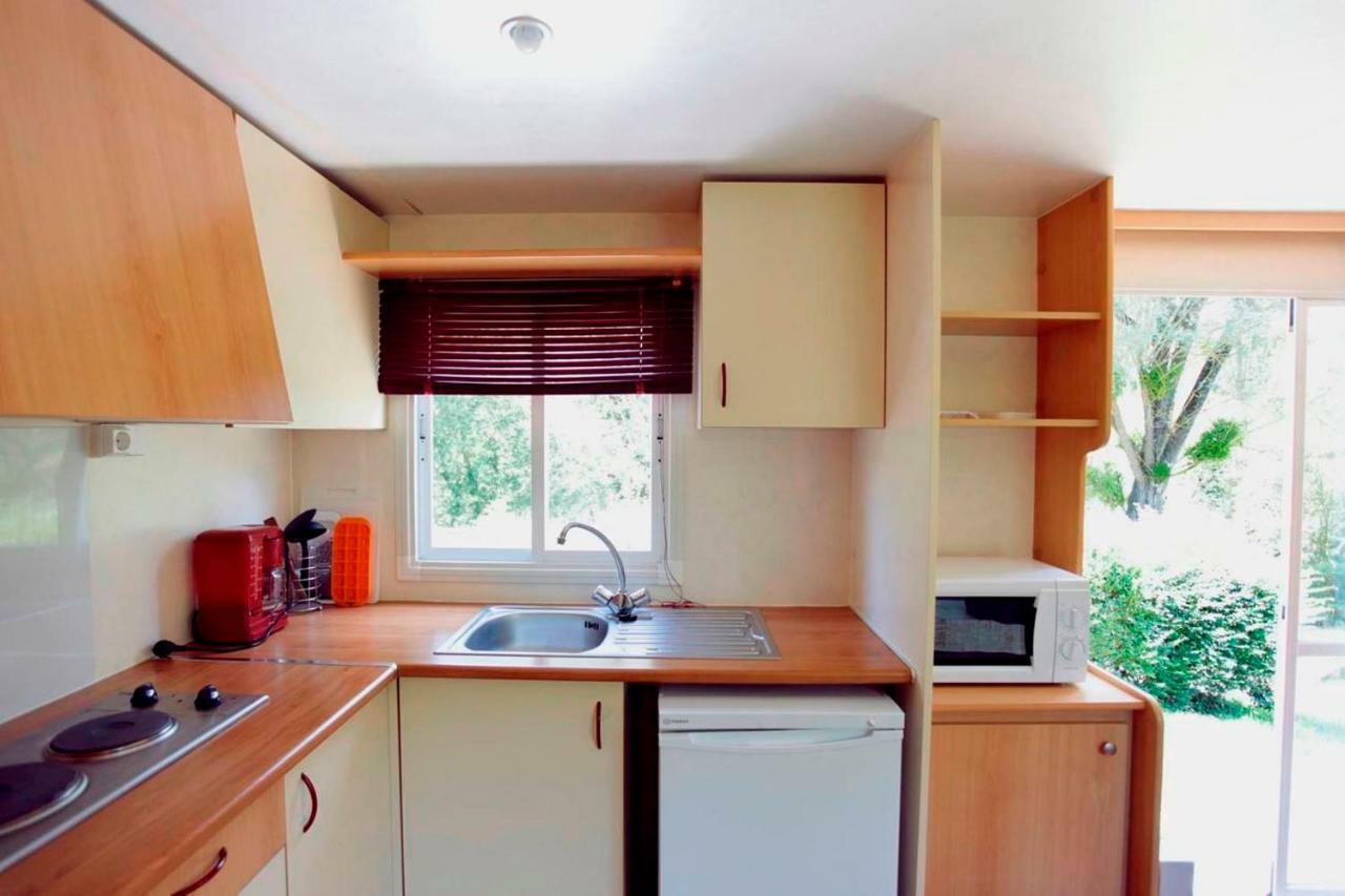 Camping Du Pont De St Gal Saint-Gal-sur-Sioule Dış mekan fotoğraf